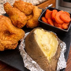 Loose Ends Bar and Grill