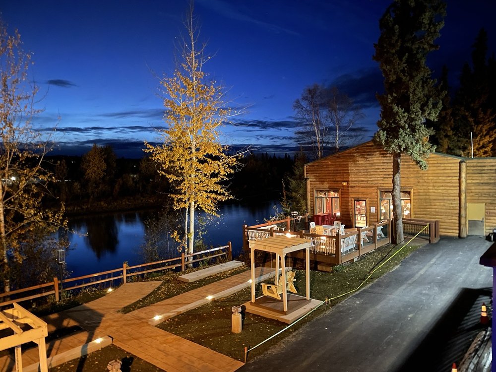 PIKE’S WATERFRONT LODGE Updated August 2024 159 Photos & 142