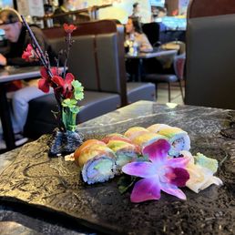 Sushi sampler