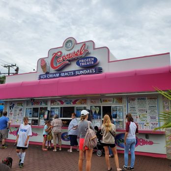 Carousel Frozen Treats - Ice Cream & Frozen Yogurt Near Me - Warrenton, Virginia Carousel Frozen Treats - Ice Cream & Frozen Yogurt Near Me - Warrenton, Virginia