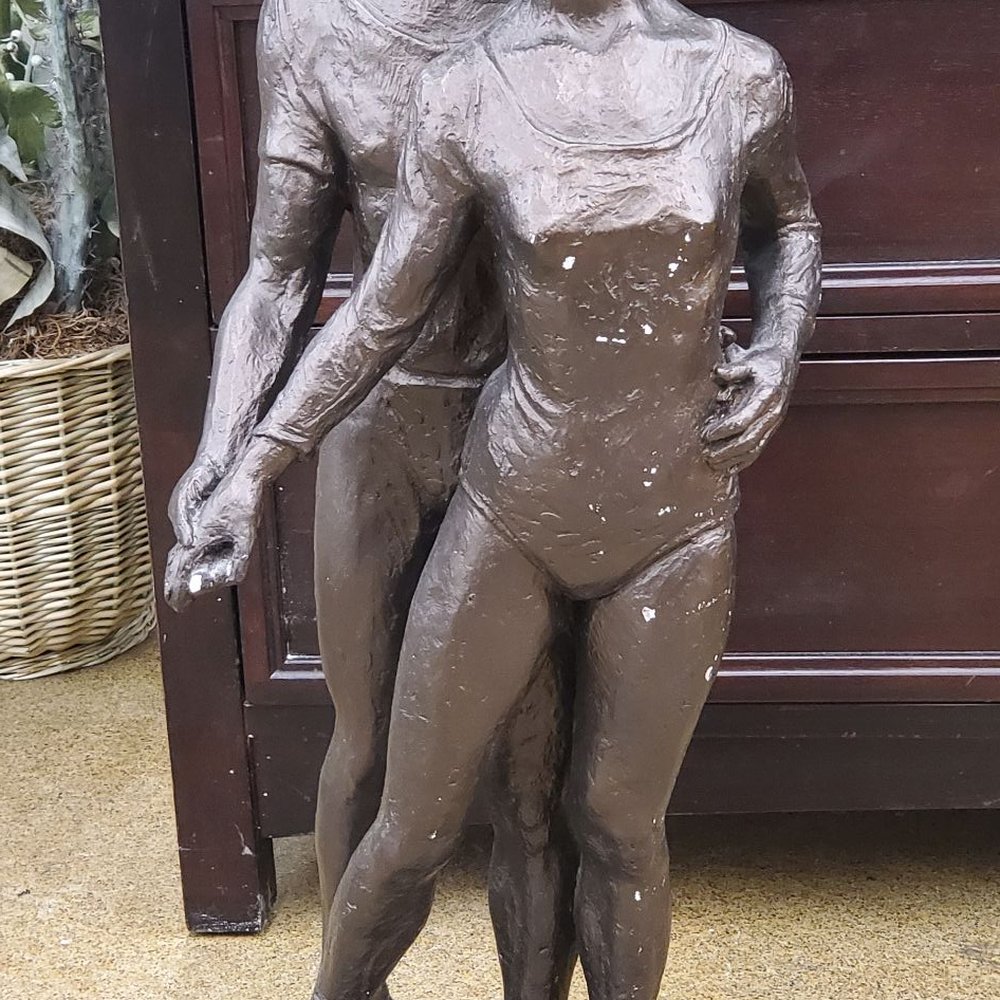 Redmond Goodwill - Interesting statue of ballet dancers - Thrift Stores Near Me - Redmond, Washington Redmond Goodwill - Interesting statue of ballet dancers - Thrift Stores Near Me - Redmond, Washington