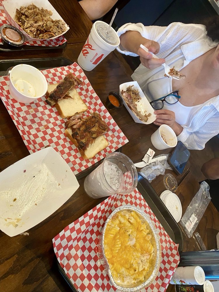 Food from Mason's B-B-Q