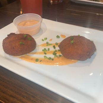 Local Tap & Table - Crab cakes - Cajun/Creole Near Me - Dallas, Texas