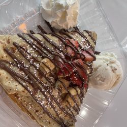 Frozen D Lite - NY crepe with ice cream