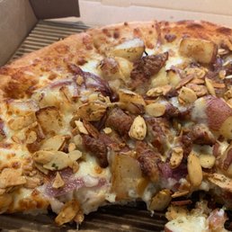 A close up of the great ranch and potato pizza, THE best!! A close up of the great ranch and potato pizza, THE best!!