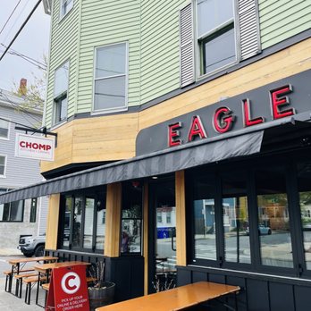 Chomp Kitchen and Drinks - American Near Me - Providence, Rhode Island