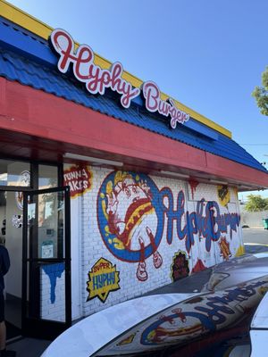 Hyphy Burger by null