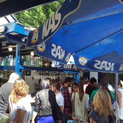La Prensa - Una terraza de lo mas alegre.