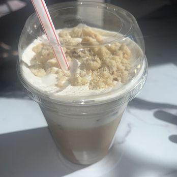 Drizl Coffee - Caramel Apple Crumble Latte - Coffee & Tea Near Me - Rowlett, Texas