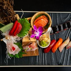 Oishi Sushi & Izakaya