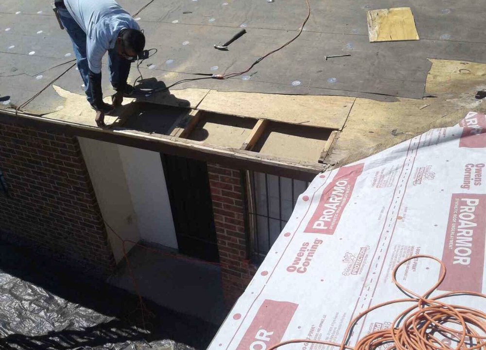 Slide of iDeal Roofing Solutions