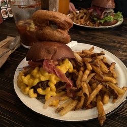 Rapsodia Burger - Mac n' Cheese burger