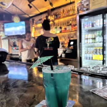 Arnold's Beach Bar & Grill - Blue Hawaii cocktail & bar - Dive Bars Near Me - Honolulu, Hawaii