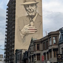 Mural - Not close to the other Montréal murals (it is in Crescent Street), but worth to be posted