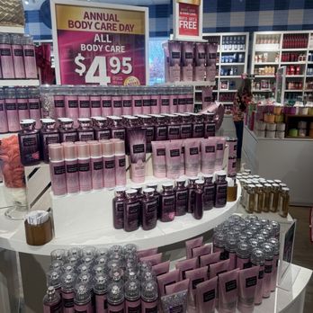 Bath & Body Works - Cosmetics & Beauty Supply Near Me - Fort Worth, Texas