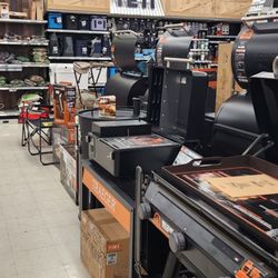 Forest Lake Ace Hardware