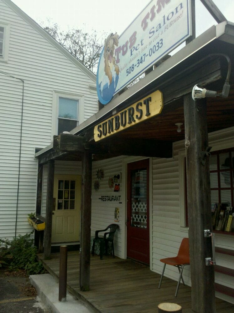 SUNBURST RESTAURANT Updated August 2024 19 Reviews 484 Main St