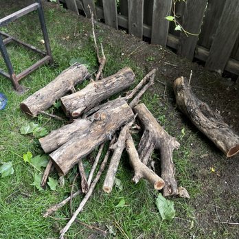 Community Junk Removal - Wood - Junk Removal & Hauling Near Me Community Junk Removal - Wood - Junk Removal & Hauling Near Me