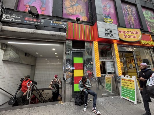 Empanada Mama Times Square (40th St) by null