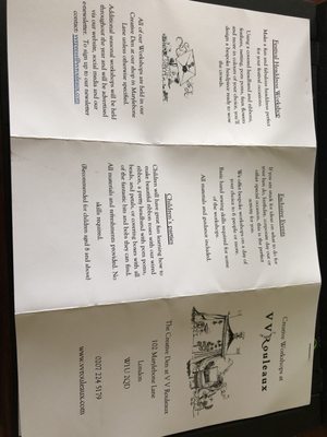 V V Rouleaux by null