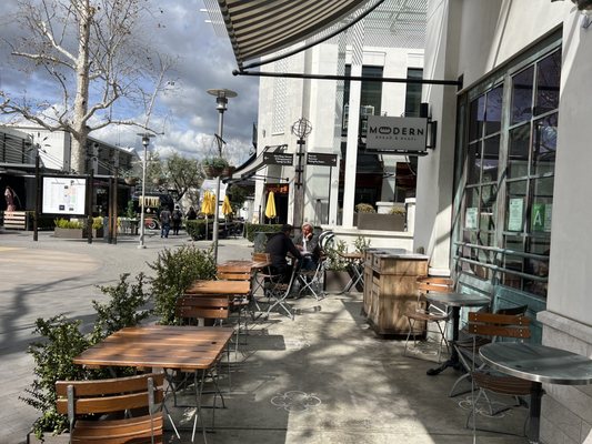 Modern Bread and Bagel by null