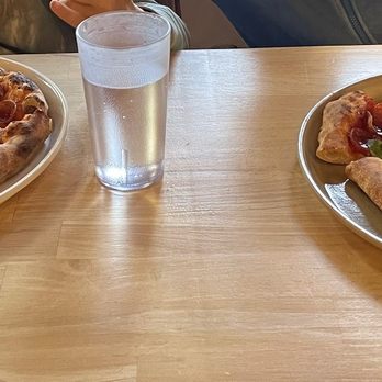 Beachcrest - Pepperoni pizza - Beer Bar Near Me - Gleneden Beach, Oregon Beachcrest - Pepperoni pizza - Beer Bar Near Me - Gleneden Beach, Oregon