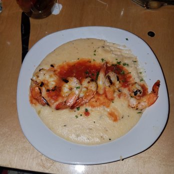 Rustik Tavern - Shrimp and grits - American Near Me - Brooklyn, New York