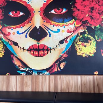 Nevera Juice Bar - Decor - Juice Bars & Smoothies Near Me - Whittier, California