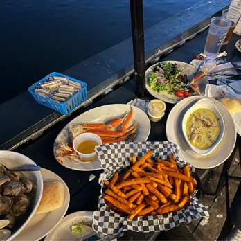 Steamers Clam Bar & Grill - Snow Crab Legs Oysters on the 1/2 Shell Clam Bowl House Salad Steamed Oysters Sweet Potato Fries Swamp Head Big Nose Ipa - Seafood Near Me - Cedar Key, Florida Steamers Clam Bar & Grill - Snow Crab Legs Oysters on the 1/2 Shell Clam Bowl House Salad Steamed Oysters Sweet Potato Fries Swamp Head Big Nose Ipa - Seafood Near Me - Cedar Key, Florida
