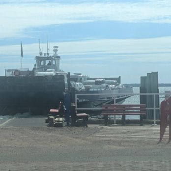 Madeline Island Ferry Line - Ferry pulling up to the dock - Boating Near Me - Bayfield, Wisconsin Madeline Island Ferry Line - Ferry pulling up to the dock - Boating Near Me - Bayfield, Wisconsin