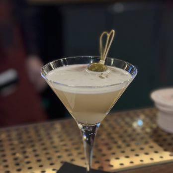Vinny's Clam Bar - Down and dirty  Variation on a Vesper   Really enjoyed! - Seafood Near Me - Tinley Park, Illinois