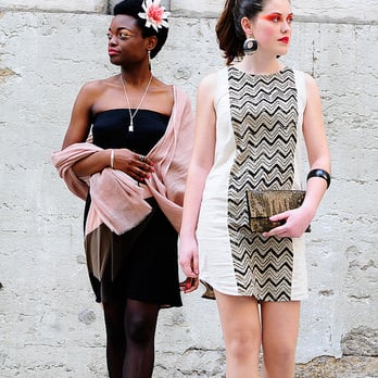 Kulteco - Robe Feng Ho, foulard Karawan, boucles Timidwa, robe Origines Nomades, pochette Karawan, bijoux Timidwa - Women's Clothing Near Me - Lyon, 69 Kulteco - Robe Feng Ho, foulard Karawan, boucles Timidwa, robe Origines Nomades, pochette Karawan, bijoux Timidwa - Women's Clothing Near Me - Lyon, 69