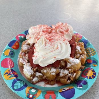 Stage Door Café - Strawberry Funnel Cake (TikTok: @justandyvu) - American Near Me - Anaheim, California Stage Door Café - Strawberry Funnel Cake (TikTok: @justandyvu) - American Near Me - Anaheim, California