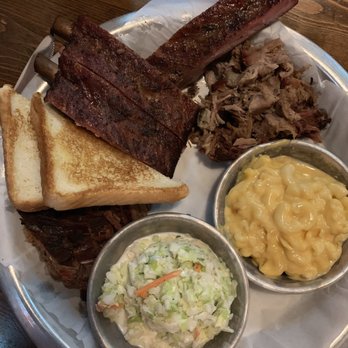 Albert G's BBQ - Barbeque Near Me - Tulsa, Oklahoma