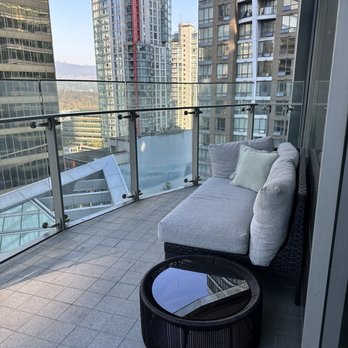 Paradox - Balcony - Hotels Near Me - Vancouver, British Columbia