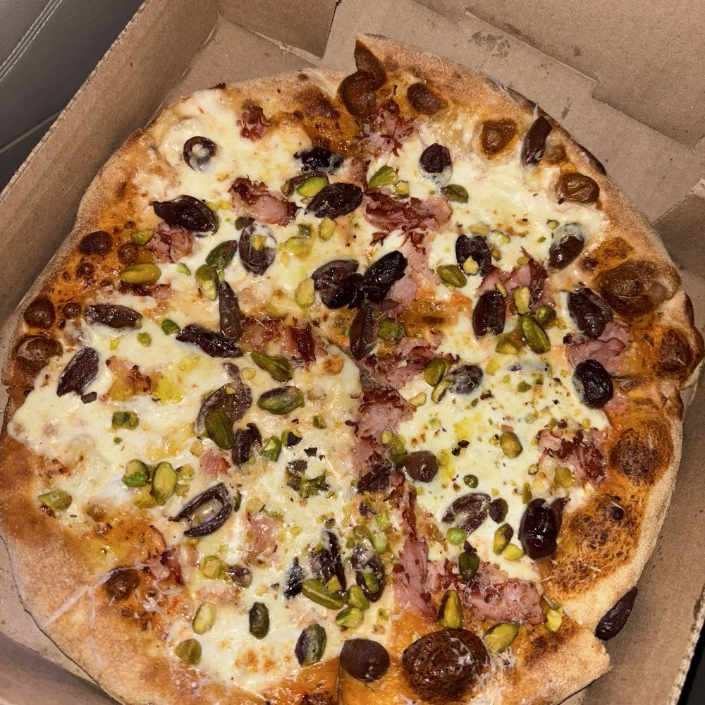 Pinthouse Pizza - Del Villaggio - Pizza Near Me - Austin, Texas Pinthouse Pizza - Del Villaggio - Pizza Near Me - Austin, Texas