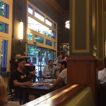 Velódromo - Brasseries Near Me - Barcelona, B