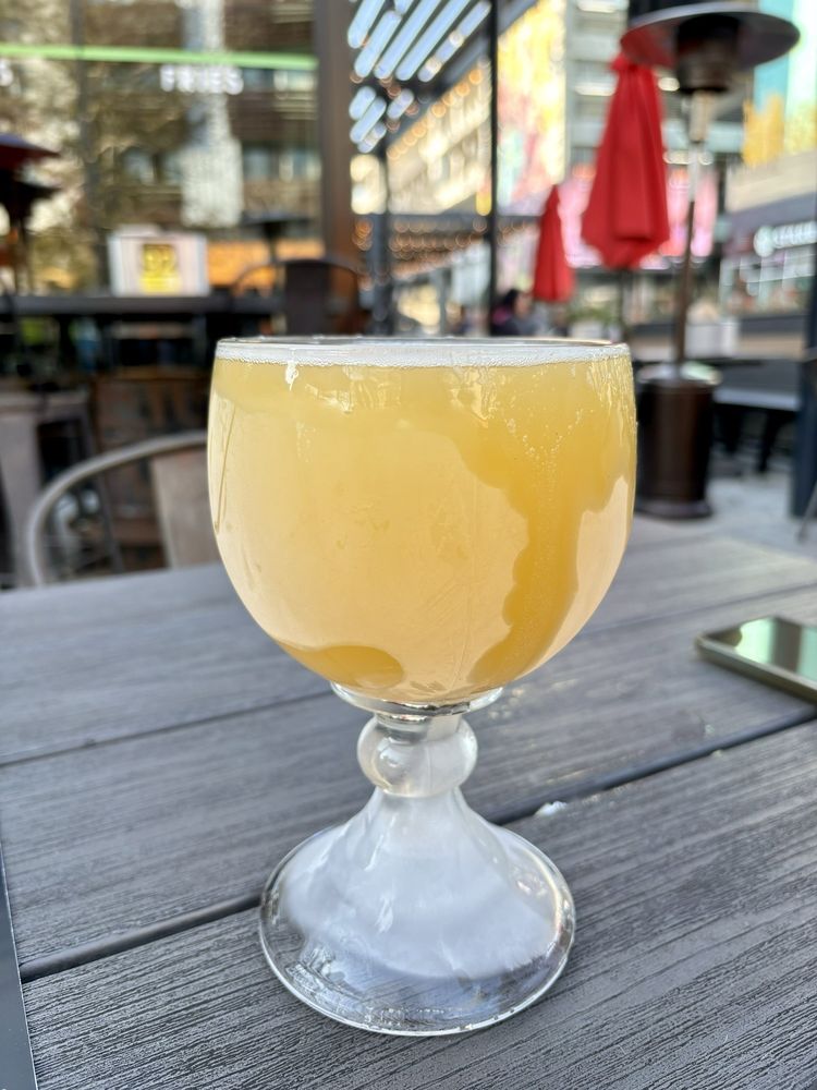 Hopdoddy Burger Bar