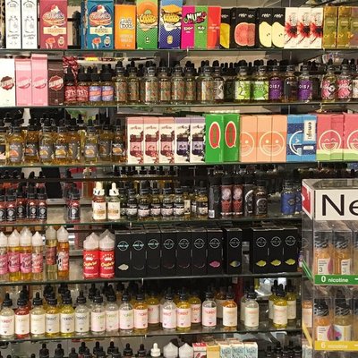 SOUTHIE SMOKE SHOP by null