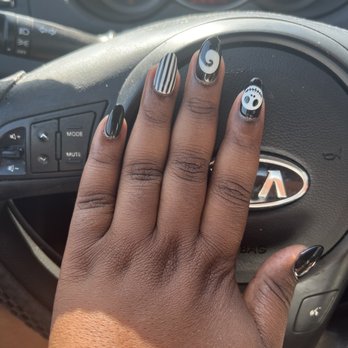 P Nails - Jack Skellington Nails - Nail Salons Near Me - Los Angeles, California