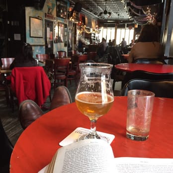 The Map Room - That Saturday morning transition. Nice cortado, then on to something more fun - Bars Near Me - Chicago, Illinois