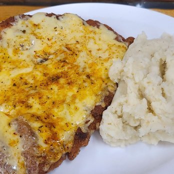 DW Diner Express & Liquor Store - Cheesy chicken and mashed potatoes - Polish Near Me - Channahon, Illinois