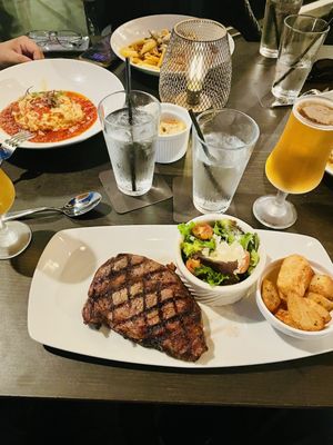 Renzo's Trattoria and Pizzeria by null