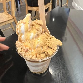 Lu & Aug's - Oh Snap - Ice Cream & Frozen Yogurt Near Me - Ardmore, Pennsylvania