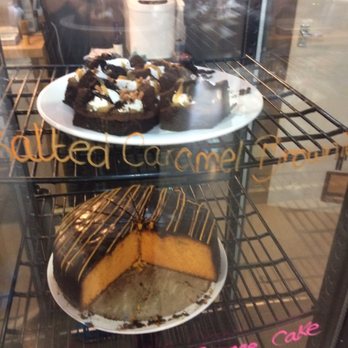 Cat Café Manchester - Cake and brownies - Cafes Near Me - Manchester, XGM