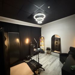 Pure Luxe Spray Tanning
