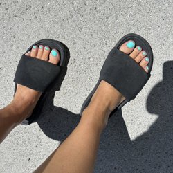Happy Nails and Spa - Gel pedicure :)