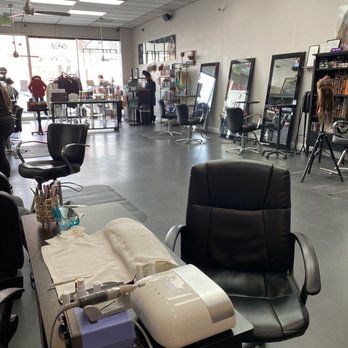 Mood on 10th - Inside - Hair Salons Near Me - Tracy, California Mood on 10th - Inside - Hair Salons Near Me - Tracy, California