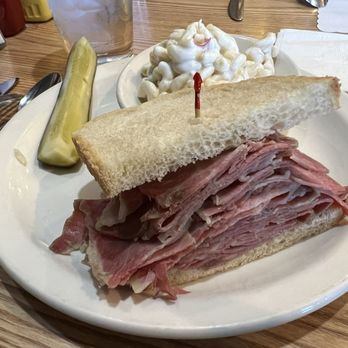 Greystoke Grill - Corned Beef Sandwich - American Near Me - Tarzana, California
