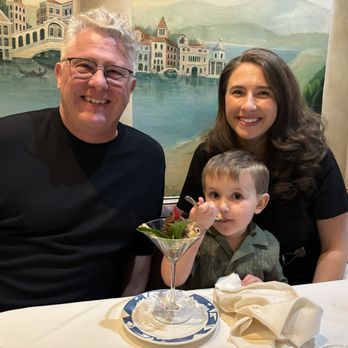 Bellissimo Restaurant - Everything on the menu is exceptional, including the chocolate mousse dessert. - Italian Near Me - Fairfax City, Virginia